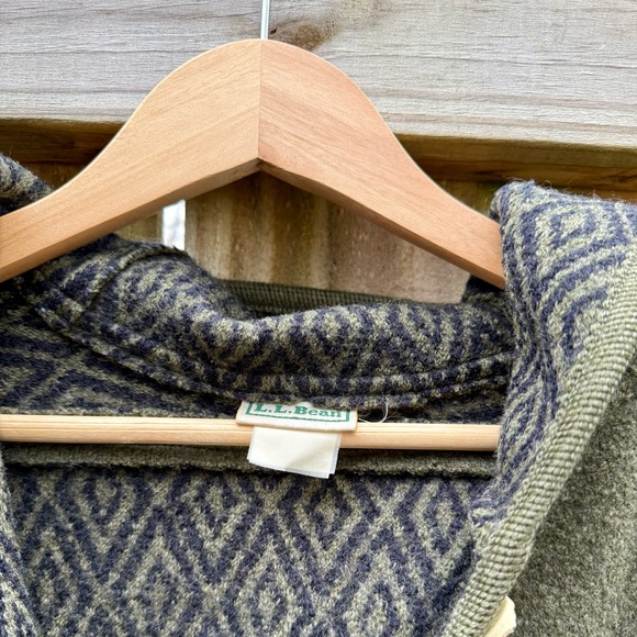 L.L. Bean Forest Green Hooded Utility Jacket - Picture 10 of 10